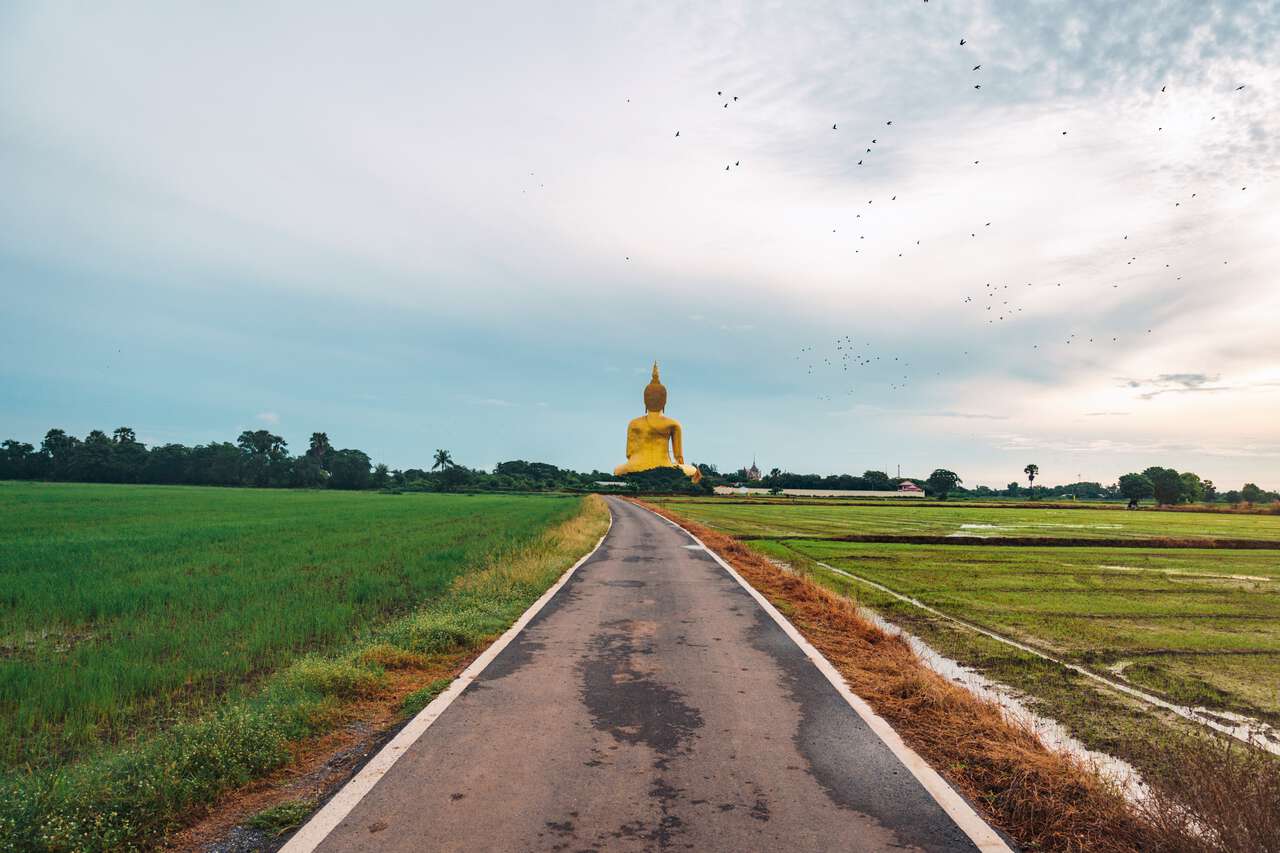 Immerse in Ang Thong’s historical Buddhist legacy